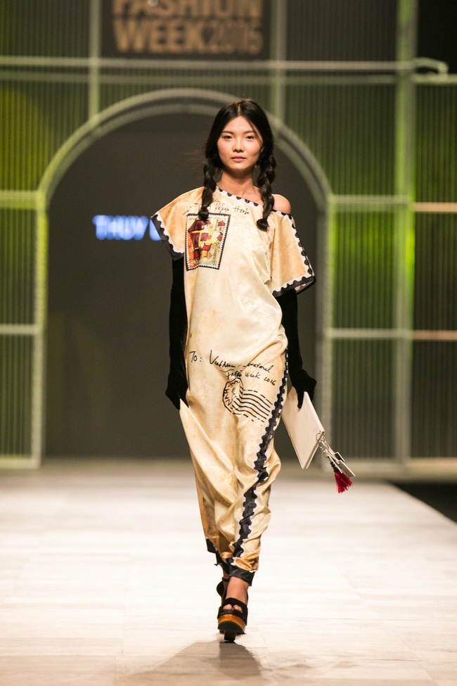 Vietnam International Fashion Week Thu Đông 2016: Nơi linh hồn Việt được thăng hoa - Ảnh 4.