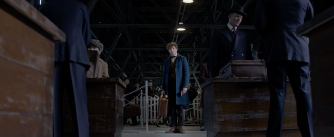 Fantastic Beasts and Where to Find Them chào mừng fan quay lại thế giới phù thủy bằng trailer cực hot - Ảnh 9.