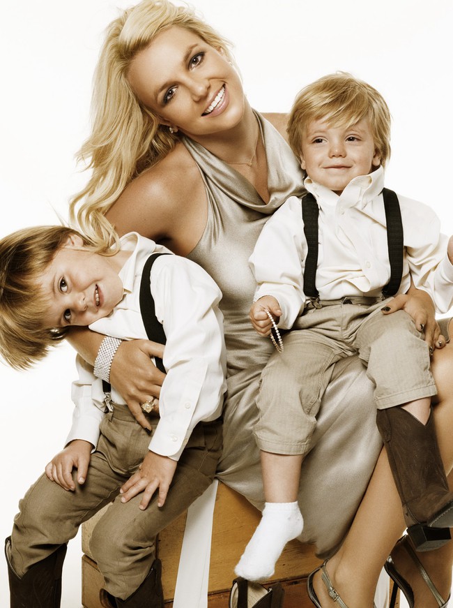 Tình mẹ thật vĩ đại, như cách mà Britney Spears vươn lên sau khủng hoảng vì hai con trai - Ảnh 1.