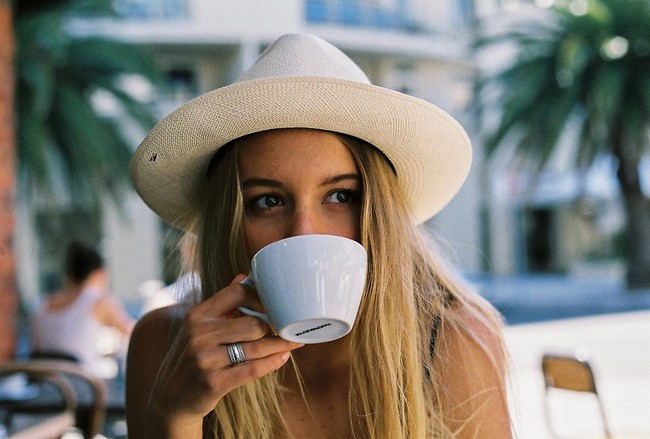 Đ&acirc;y l&agrave; những g&igrave; sức khỏe phải chịu khi bạn thường xuy&ecirc;n uống nước đ&aacute; - Ảnh 3.