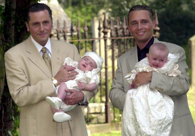 2 người con của cặp đôi đồng tính nam tiết lộ cuộc sống xa hoa và được cưng chiều hết mực - Ảnh 3.
