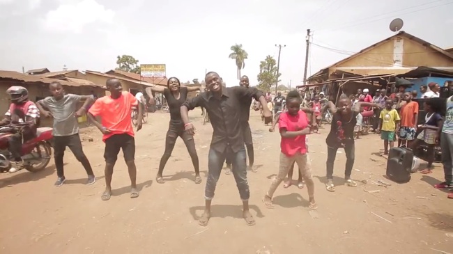 Nhóm bạn trẻ châu Phi thực hiện màn vũ đạo làm kinh ngạc cộng đồng mạng quốc tế - Ảnh 4.