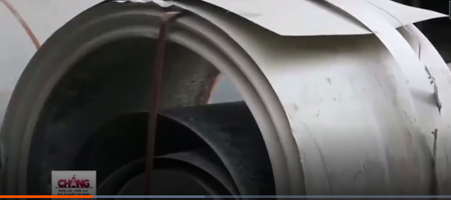 Clip: Két bạc giá rẻ kém chất lượng bày bán tràn lan trên thị trường - Ảnh 3.