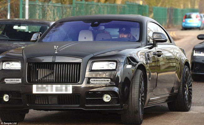 Mang Rolls Royce, Mercedes về Hà Lan, Depay bị nghi là sắp rời Man Utd - Ảnh 2.