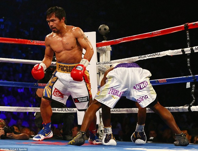 Pacquiao 2 lần đấm gục Timothy Bradley trong trận đấu chia tay võ đài - Ảnh 7.