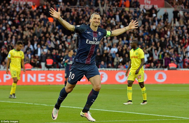 Trận PSG - Nantes tạm dừng 10 ph&uacute;t để tổ chức lễ chia tay Ibrahimovic - Ảnh 4.