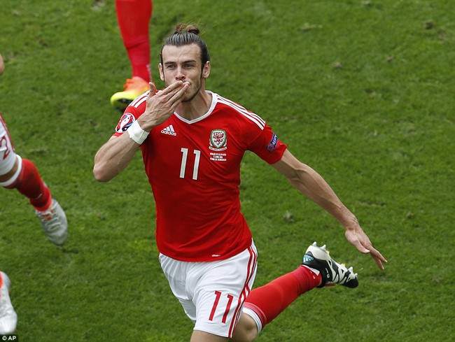 Gareth Bale ghi b&agrave;n thắng lịch sử cho đội tuyển Xứ Wales - Ảnh 8.