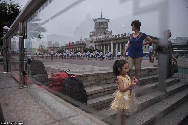 Những h&igrave;nh ảnh hiếm thấy về đời sống giải tr&iacute; của người d&acirc;n Triều Ti&ecirc;n - Ảnh 10.