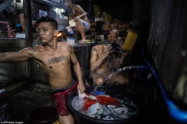 Khung cảnh khủng khiếp bên trong nhà tù khét tiếng bậc nhất Philippines - Ảnh 5.