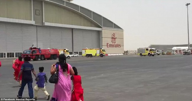 Lính cứu hỏa hy sinh khi giải cứu các hành khách trên máy bay bốc cháy ở Dubai - Ảnh 4.