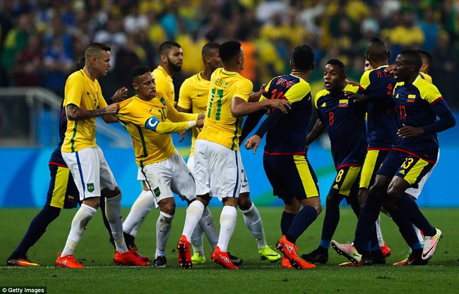 Neymar gây hấn, trận Brazil - Colombia suýt trở thành màn tỉ thí võ nghệ - Ảnh 7.