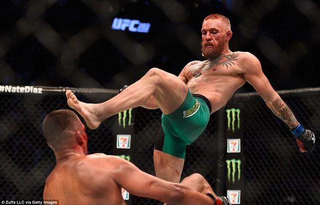 Gã điên McGregor phục thù thành công trong trận chiến đẫm máu với Nate Diaz - Ảnh 9.