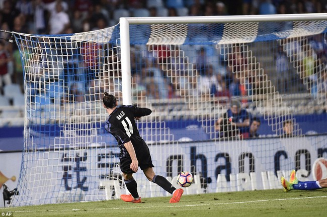 Không Ronaldo, Real Madrid vẫn dễ dàng đút túi 3 điểm trong trận mở màn mùa giải mới - Ảnh 10.