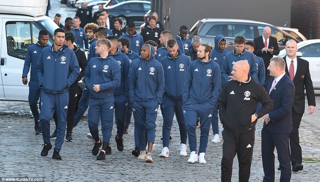 Chỉ Mourinho mới nghĩ ra được kiểu tập luyện lạ lùng như thế này cho Man Utd! - Ảnh 1.