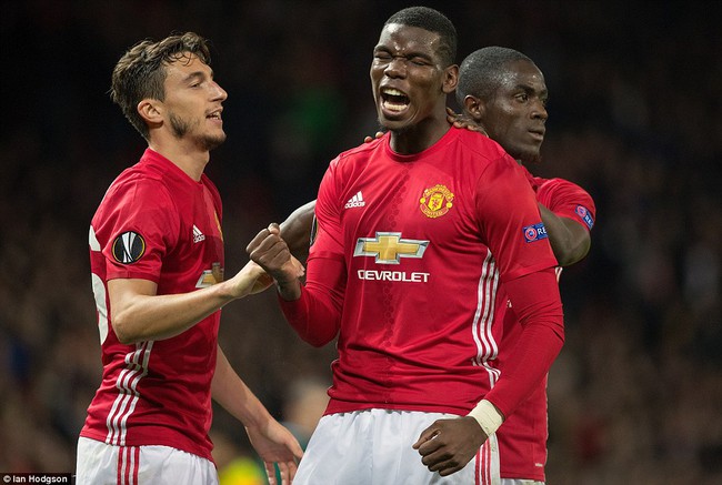 Pogba lập c&uacute; đ&uacute;p, Man Utd c&oacute; chiến thắng đậm ở C&uacute;p C2 - Ảnh 7.