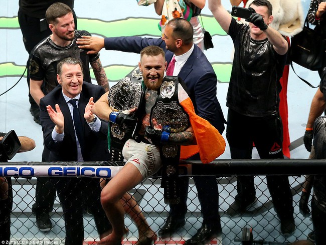 Hạ knock-out đối thủ, Conor McGregor đi vào lịch sử võ đài UFC - Ảnh 9.