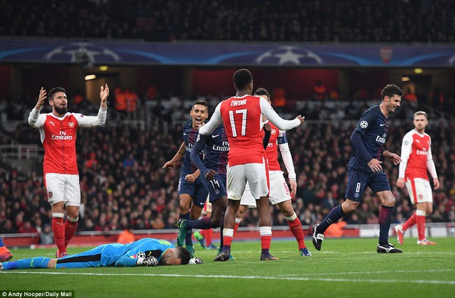 Sao trẻ đốt lưới nhà, Arsenal lỡ cơ hội lên ngôi đầu bảng - Ảnh 3.