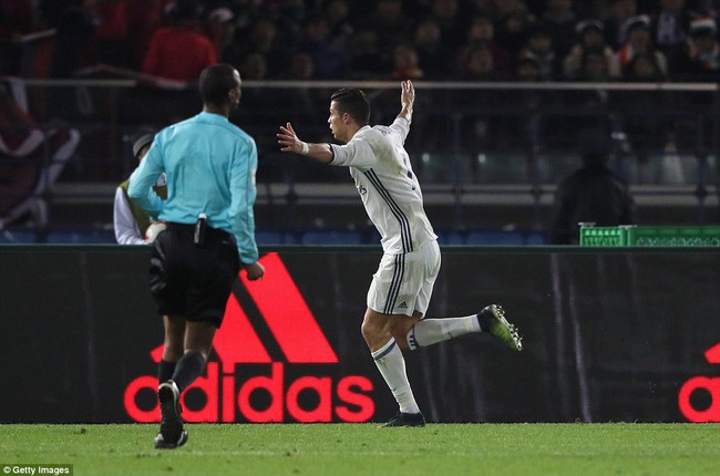 Ronaldo lập hat-trick, Real Madrid vô địch FIFA Club World Cup 2016 - Ảnh 13.