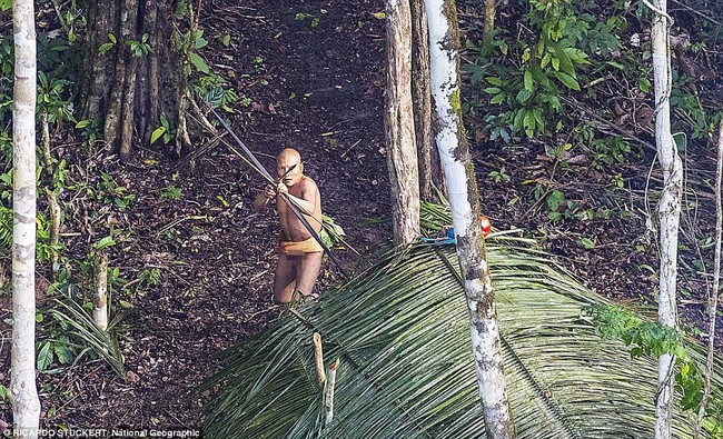 Những hình ảnh về bộ lạc sống trong rừng rậm Amazon như tổ tiên của mình cách đây 20.000 năm - Ảnh 5.
