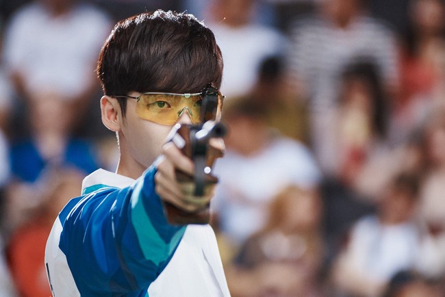 T&igrave;m Kang Chul ở đ&acirc;u đ&acirc;u l&agrave;m g&igrave;, ngo&agrave;i đời c&oacute; một xạ thủ Ho&agrave;ng Xu&acirc;n Vinh c&ograve;n phi thường hơn thế - Ảnh 2.