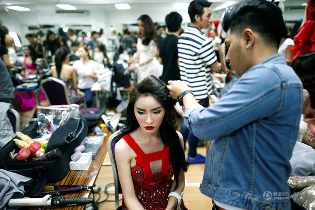 Chùm ảnh: Hậu trường cuộc thi Hoa hậu chuyển giới được quan tâm nhất Thái Lan - Ảnh 6.