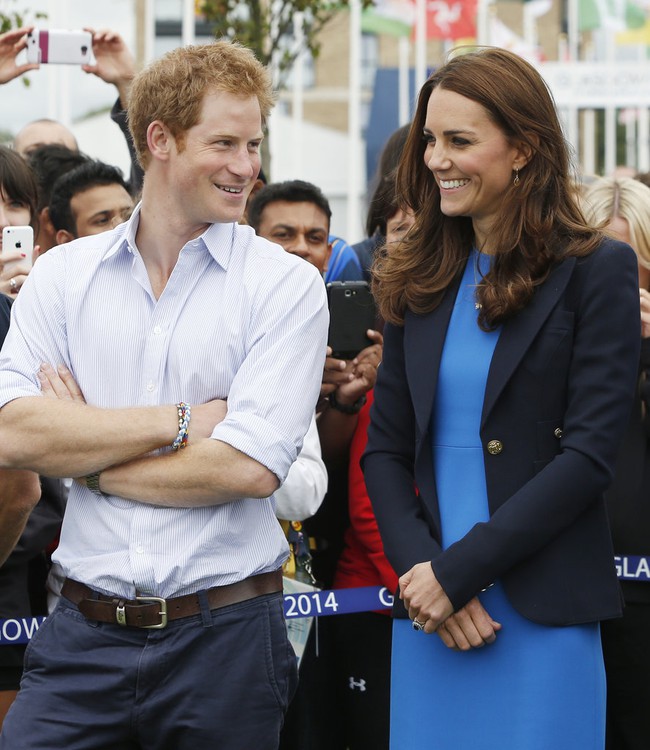 Tình cảm thân thiết đáng kinh ngạc giữa Công nương Kate và Hoàng tử Harry - Ảnh 5.