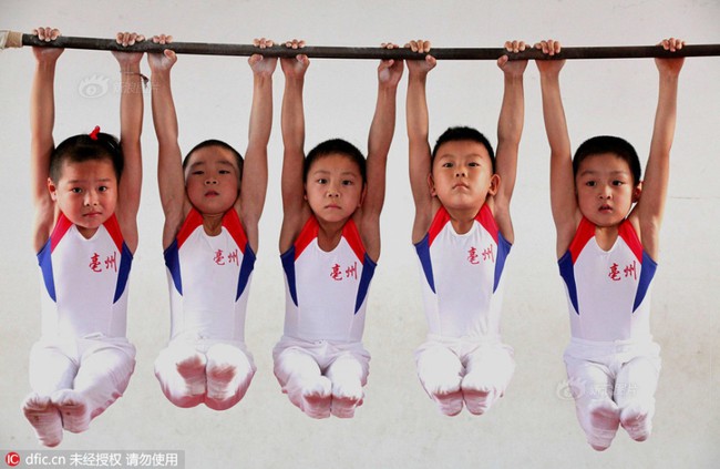 Những hình ảnh mới nhất về lò luyện vàng khắc nghiệt của thể thao Trung Quốc - Ảnh 5.