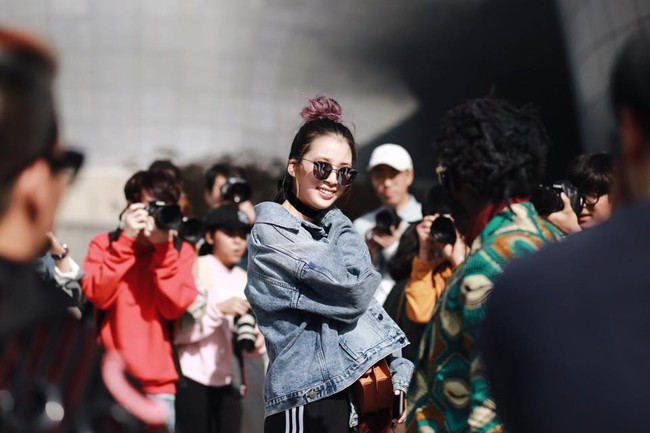 Châu Bùi & Cao Minh Thắng ton-sur-ton, Min diện quần một mất một còn tại Seoul Fashion Week ngày 3 - Ảnh 14.