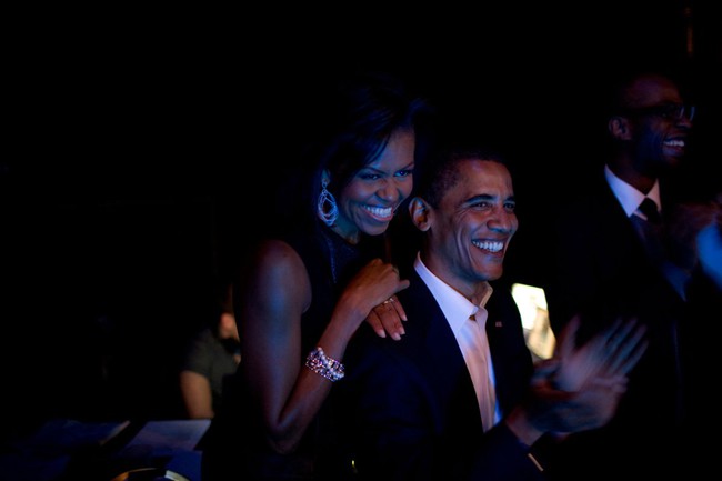 Tiểu thuyết ngôn tình của vợ chồng Tổng thống Obama qua 28 bức ảnh tuyệt đẹp - Ảnh 9.