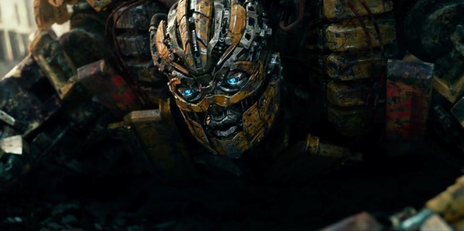 Optimus Prime chống lại loài người trong trailer mới của Transformers: The Last Knight - Ảnh 5.