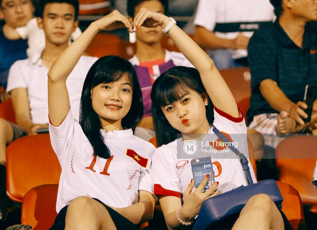 Tóc Tiên khuấy động lễ khai mạc giải U21 Quốc tế 2016 - Ảnh 3.