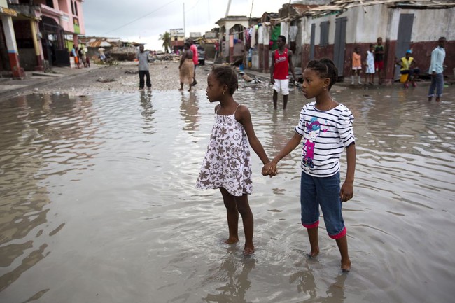 Số nạn nhân chết vì bão mặt quỷ Matthew ở Haiti đã lên 800 người  - Ảnh 3.