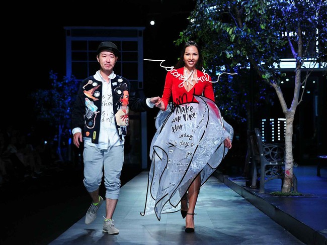 7 sân khấu thời trang Việt đẹp hoành tráng và đầu tư kỳ công nhất năm 2016 - Ảnh 10.