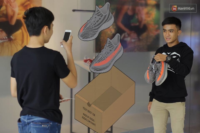 Giới trẻ Việt vui sướng khi chính thức được rinh đôi sneaker siêu hot Yeezy Boost 350 V2 - Ảnh 6.