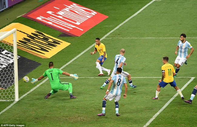 Neymar bùng nổ, Brazil vùi dập Argentina của Messi - Ảnh 9.