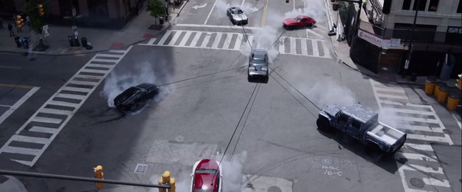 Fast & Furious 8 tung trailer chính thức ngập tràn cảnh hành động mãn nhãn - Ảnh 6.