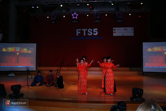 FPTU Talent Show 5 - Đêm Chung kết tìm kiếm tài năng đỉnh cao đầy cảm xúc - Ảnh 30.