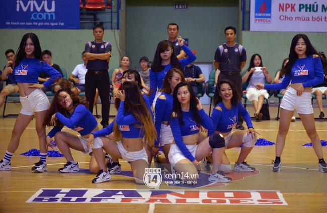 Khai mạc VBA 2016: Nhiệt, bất ngờ v&agrave; kh&ocirc;ng thiếu những b&oacute;ng hồng! - Ảnh 9.
