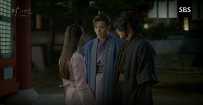 Moon Lovers: Đánh nhau chán chê, hoàng tử Baekhyun lại đột nhiên phải lòng IU - Ảnh 22.
