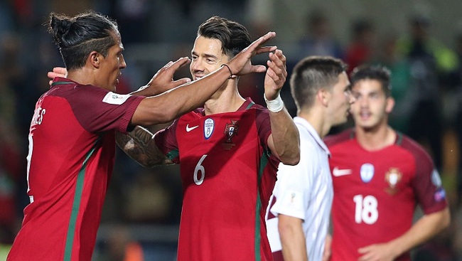 Sút penalty thành công, Ronaldo mở ra chiến thắng 4-1 cho Bồ Đào Nha - Ảnh 9.