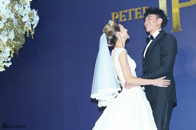 Đám cưới vừa vui nhộn, vừa xúc động của Lương Sơn Bá Hà Nhuận Đông - Ảnh 29.