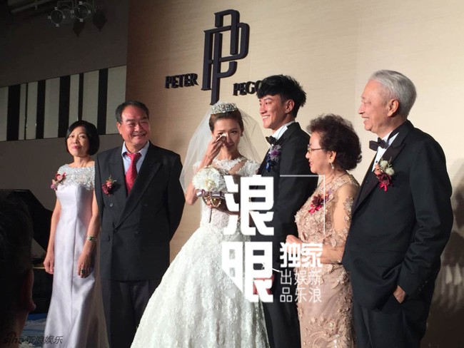 Đám cưới vừa vui nhộn, vừa xúc động của Lương Sơn Bá Hà Nhuận Đông - Ảnh 40.