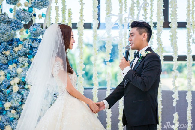 Ng&ocirc; Kiến H&agrave;o - Ng&ocirc;n Thừa H&uacute;c bất ngờ kho&aacute;c tay nhau xuất hiện tại đ&aacute;m cưới Chu Hiếu Thi&ecirc;n - Ảnh 12.