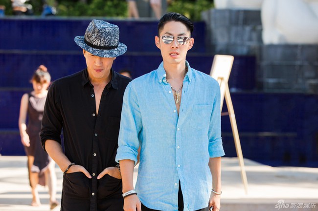 Ng&ocirc; Kiến H&agrave;o - Ng&ocirc;n Thừa H&uacute;c bất ngờ kho&aacute;c tay nhau xuất hiện tại đ&aacute;m cưới Chu Hiếu Thi&ecirc;n - Ảnh 3.