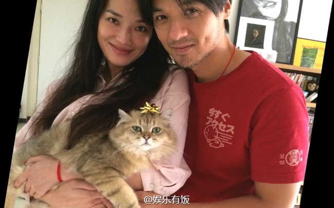 Những bức ảnh ri&ecirc;ng tư chưa bao giờ c&ocirc;ng bố của Thư Kỳ v&agrave; bạn trai tin đồn 20 năm - Ảnh 3.