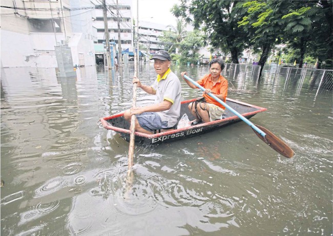 Đừng đi du lịch Bangkok tuần này vì đường quá ngập - Ảnh 3.