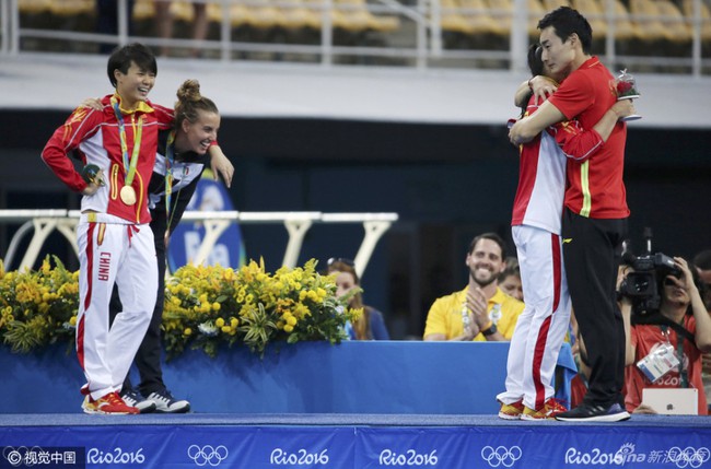 Nữ VĐV Trung Quốc xinh đẹp bật khóc khi được cầu hôn trên sàn đấu Olympic 2016 - Ảnh 8.