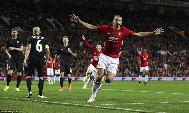 Ibrahimovic nổ súng, MU có chiến thắng đầu tiên ở Cúp C2 - Ảnh 10.