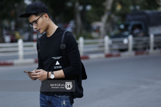 Street style 2 miền: Miền Nam tràn ngập denim, miền Bắc toàn đen cực ngầu - Ảnh 17.