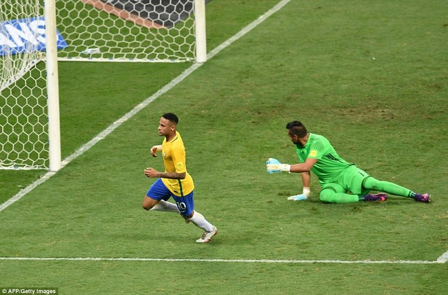 Neymar bùng nổ, Brazil vùi dập Argentina của Messi - Ảnh 10.